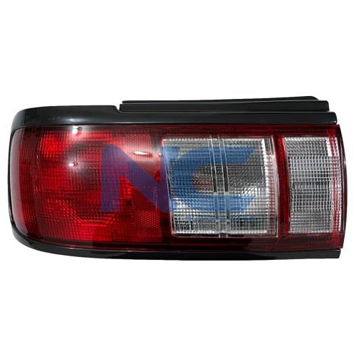 FARO POST IZQ BLANCO-BLANCO-ROJO